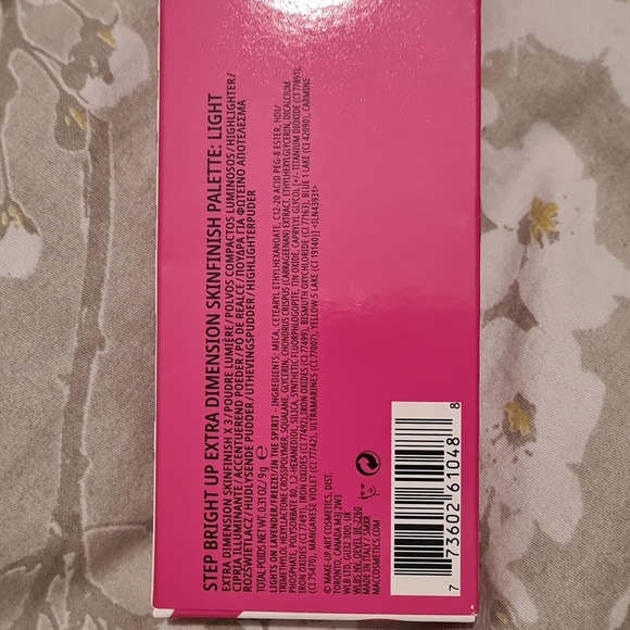 MAC STEP BRIGHT UP SKINFINISH PALETTE:LIGHT - Picture 2 of 3